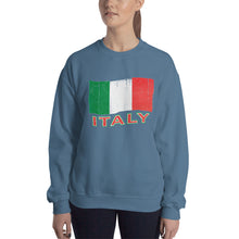 Load image into Gallery viewer, Vintage Italy Flag Unisex Sweatshirt - Guidogear

