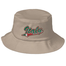 Load image into Gallery viewer, Italy Flag Tail Old School Bucket Hat - Guidogear
